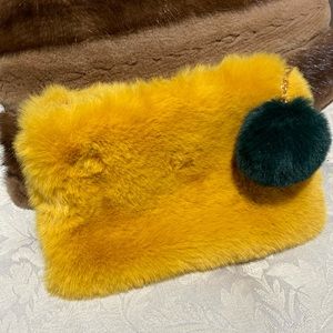 Faux Fur Yellow Cluth
